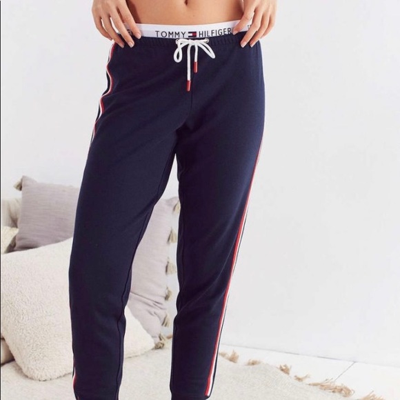 tommy hilfiger navy sweatpants